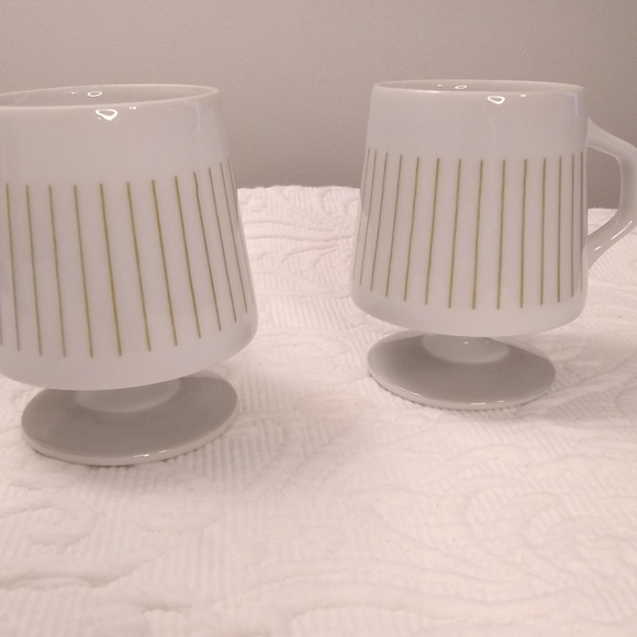 Set of two Mid century modern mugs - Picture 10 of 10